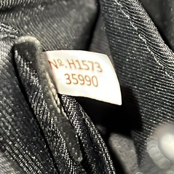 Coach Swagger Bag-EUC - Picture 14 of 15